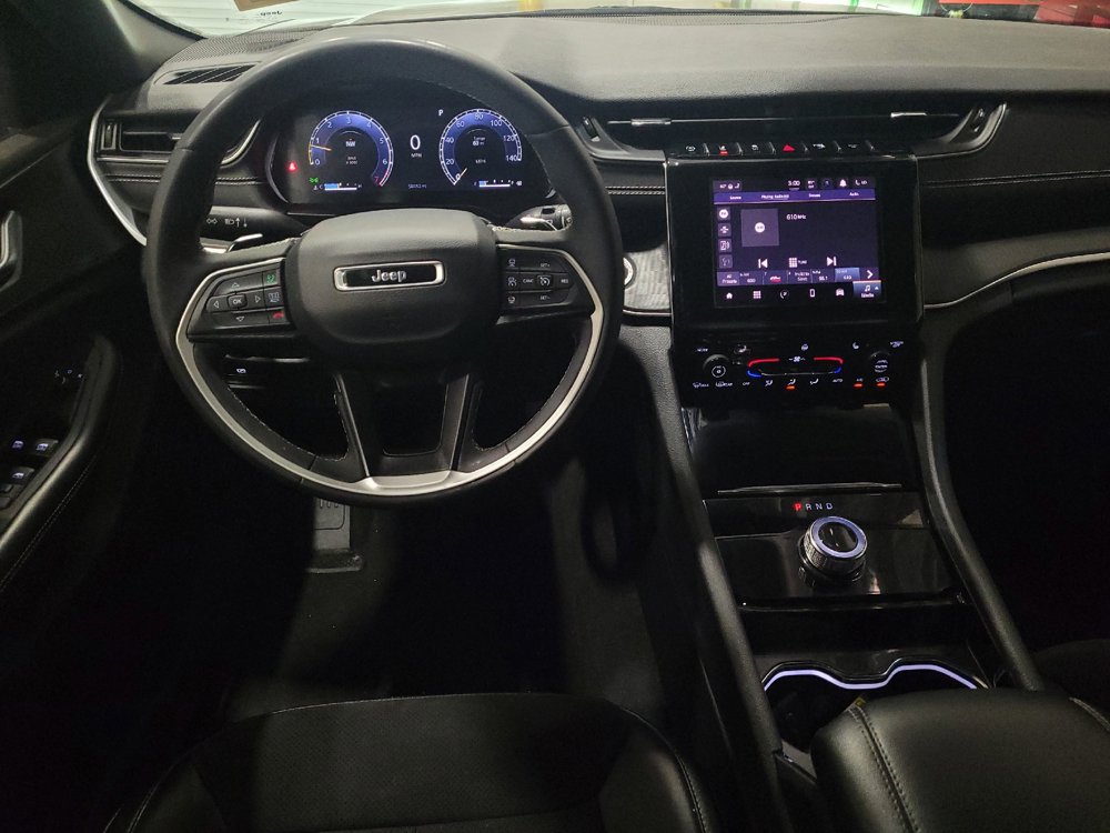 Used 2023 Jeep Grand Cherokee Altitude AWD/4WD image 22