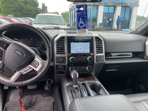 Used 2016 Ford F150 Platinum w/ Equipment Group 701A Luxury AWD/4WD image 9
