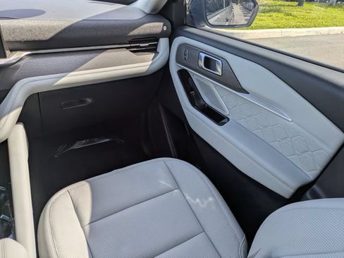 Certified 2025 Ford Explorer Platinum w/ Ultimate Package RWD image 17