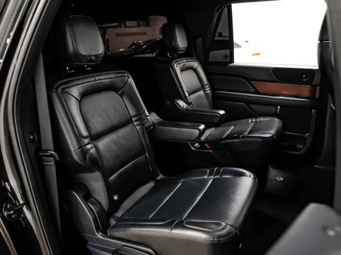 Used 2023 Lincoln Navigator L Reserve image 31