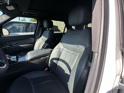 Used 2024 Land Rover Range Rover Sport SE AWD/4WD image 15