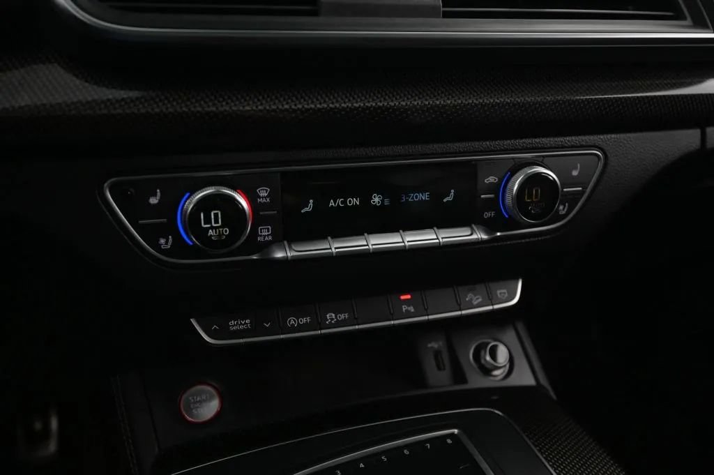 Used 2019 Audi SQ5 Premium Plus w/ Premium Plus Package AWD/4WD image 26