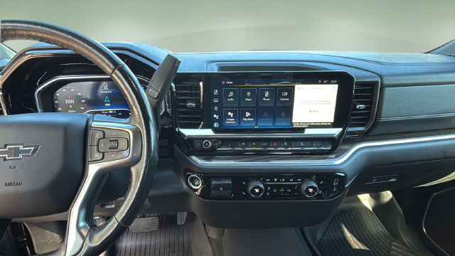 Used 2022 Chevrolet Silverado 1500 RST AWD/4WD image 14