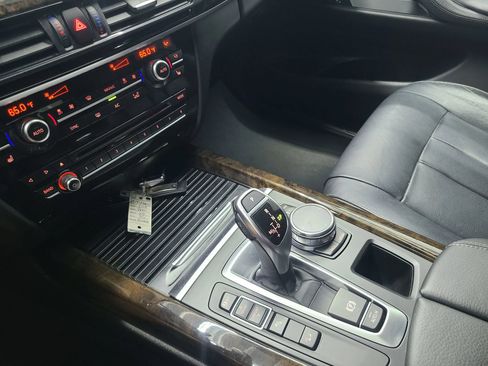 Used 2018 BMW X5 xDrive35i w/ M Sport Package AWD/4WD image 27