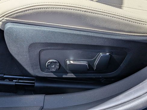 New 2026 BMW 330i Sedan w/ Convenience Package image 15