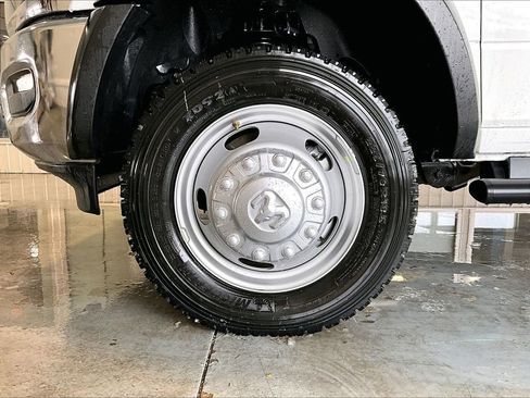 New 2026 RAM 5500 Tradesman w/ Chrome Appearance Group AWD/4WD image 8