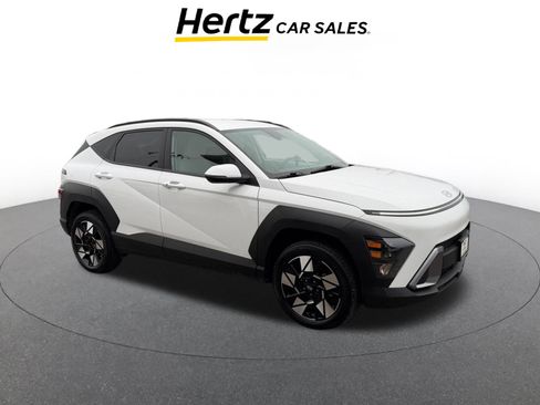 Used 2025 Hyundai Kona SEL image 1