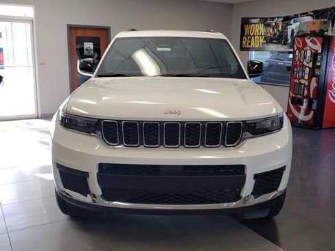 New 2025 Jeep Grand Cherokee L Laredo w/ Luxury Tech Group I image 3