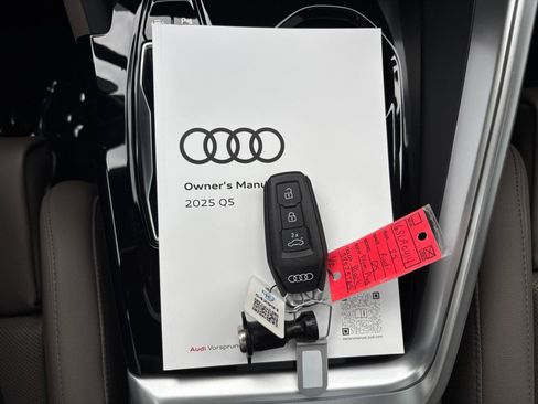 Certified 2025 Audi Q5 Premium w/ Premium Plus AWD/4WD image 34