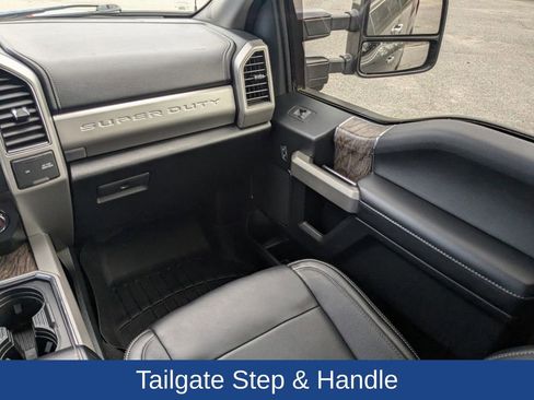 Used 2019 Ford F250 Lariat w/ Lariat Ultimate Package image 18