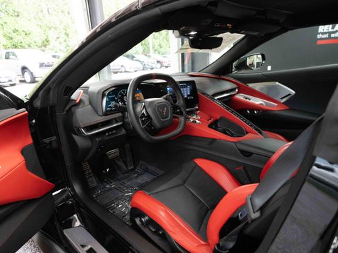 Used 2020 Chevrolet Corvette Stingray Preferred Cpe w/ 2LT Preferred Equipment Group RWD image 8