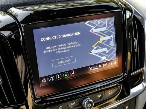 Used 2023 Chevrolet Traverse Premier image 39