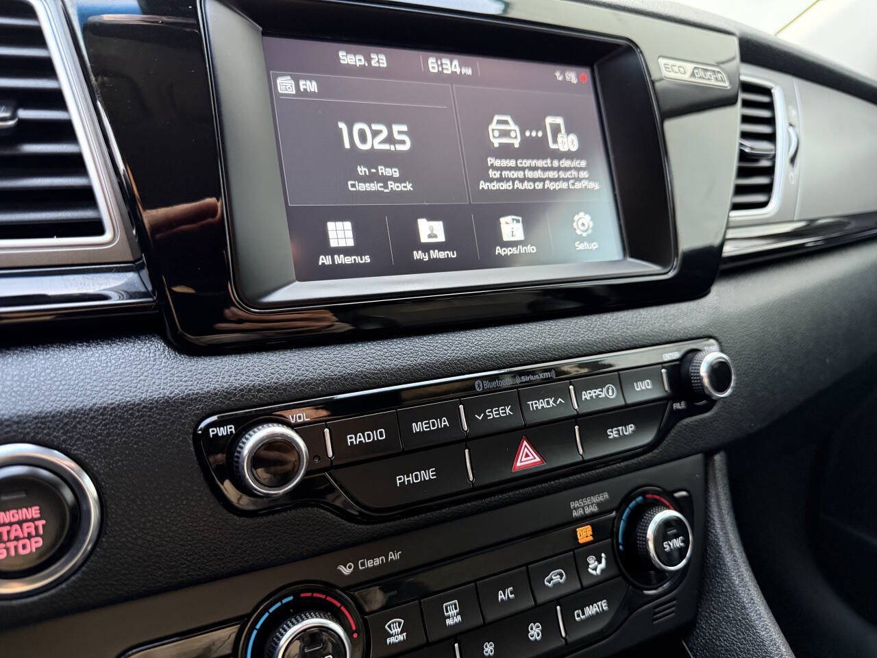 Used 2018 Kia Niro EX FWD image 27