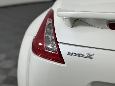 Used 2012 Nissan 370Z Touring w/ Sport Pkg image 15