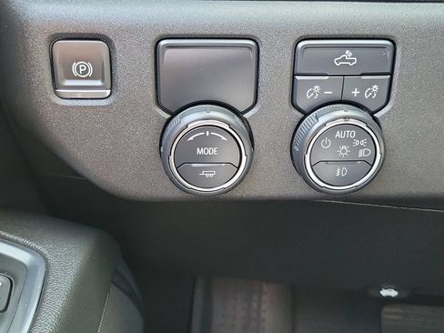 Used 2023 Chevrolet Silverado 1500 RST w/ LPO, Dark Essentials Package RWD image 17