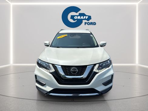Used 2020 Nissan Rogue SV FWD image 2