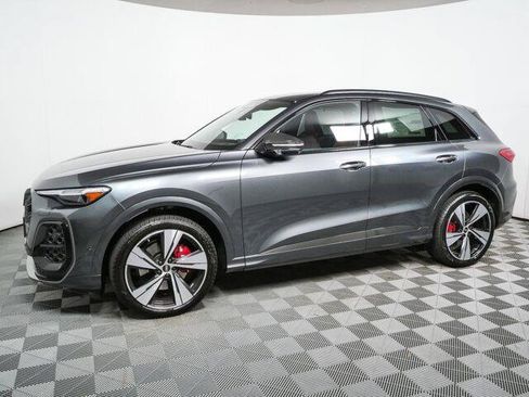 New 2026 Audi SQ5 Prestige AWD/4WD image 32