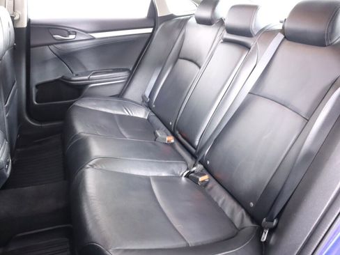 Used 2018 Honda Civic Touring image 35
