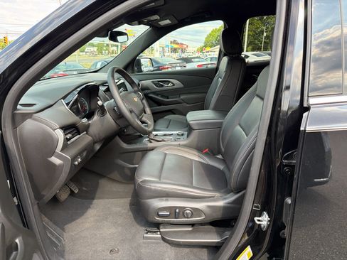 Certified 2024 Chevrolet Traverse LT w/ LPO, Floor Liner Package AWD/4WD image 8