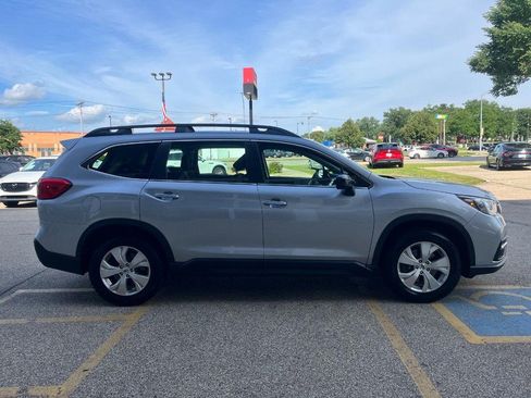 Used 2022 Subaru Ascent 8-Passenger AWD/4WD image 4