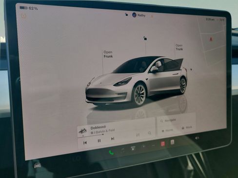 Used 2023 Tesla Model 3 Standard Range image 18