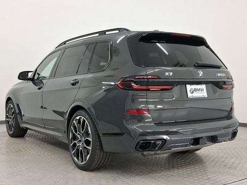 New 2026 BMW X7 M60i w/ Executive Package image 3