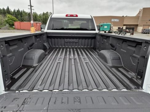 Used 2025 GMC Sierra 3500 SLE AWD/4WD image 21