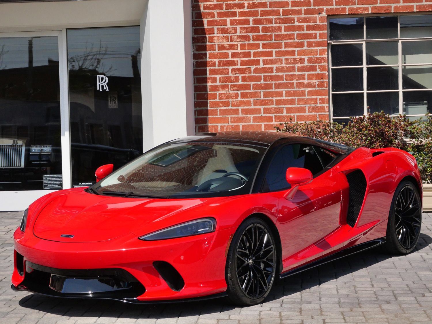 Used 2023 McLaren GT RWD image 14