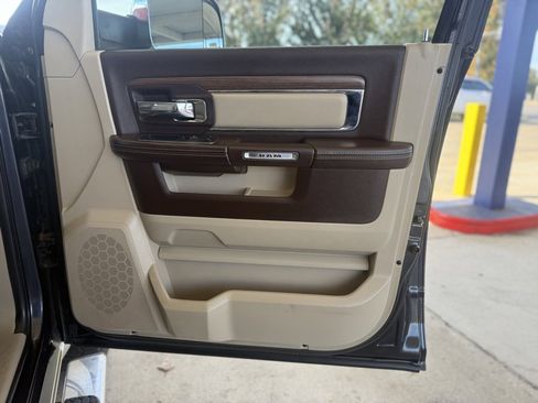 Used 2013 RAM 1500 Laramie w/ Convenience Group image 22