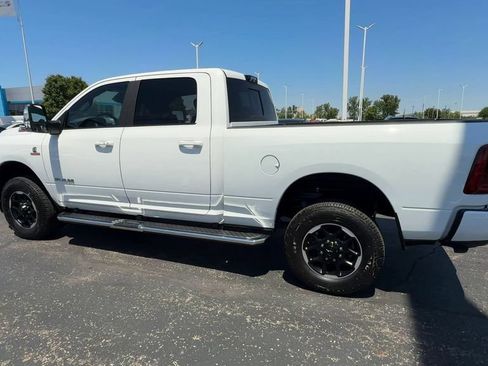 Used 2025 RAM 2500 Laramie AWD/4WD image 6