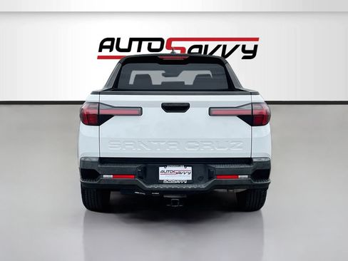 Used 2022 Hyundai Santa Cruz SE FWD image 6