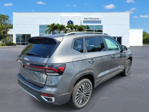 New 2026 Volkswagen Taos SE FWD image 35