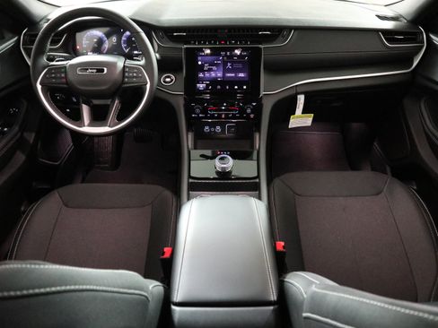 New 2026 Jeep Grand Cherokee Laredo X AWD/4WD image 15