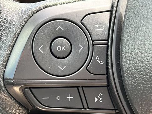 Used 2024 Toyota Corolla Cross AWD Hybrid image 19