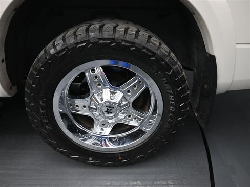 Used 2017 RAM 1500 Laramie w/ Convenience Group image 20