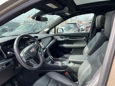 Used 2023 Cadillac XT5 Premium Luxury AWD/4WD image 13