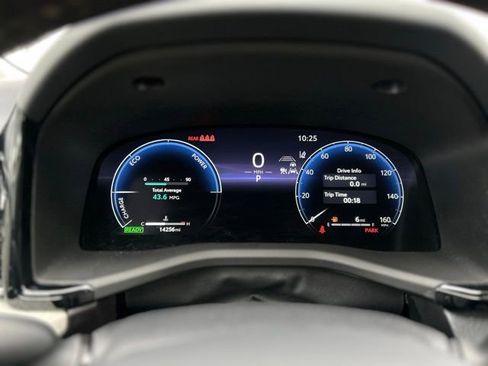 Used 2025 Toyota Camry XLE image 21