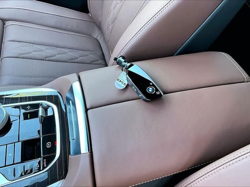 Certified 2026 BMW X7 xDrive40i AWD/4WD image 14