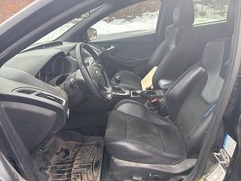 Used 2017 Ford Focus RS image 5