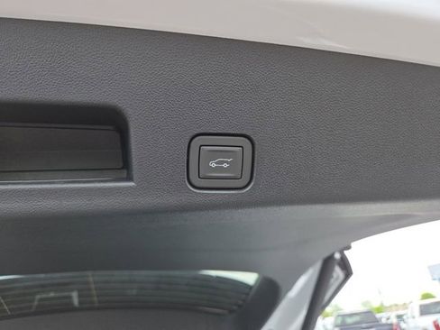 New 2026 Buick Enclave Preferred AWD/4WD image 21