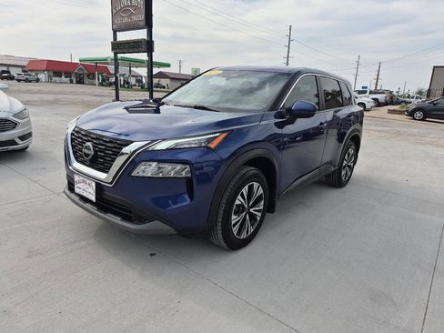 Used 2023 Nissan Rogue SV AWD/4WD image 2
