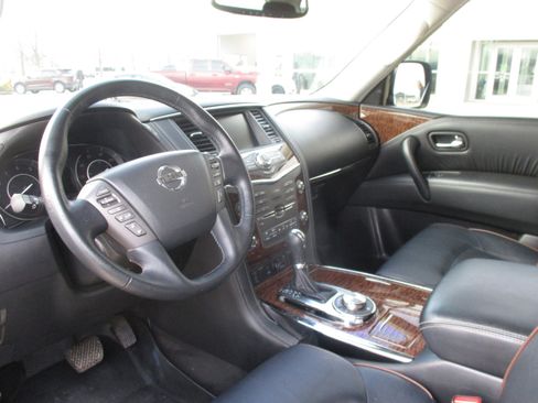 Used 2020 Nissan Armada SL w/ Premium Package image 13