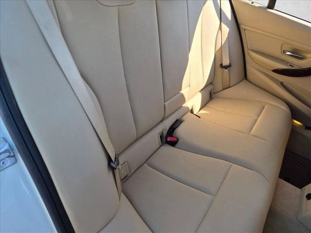 Used 2013 BMW 328i Sedan RWD image 17