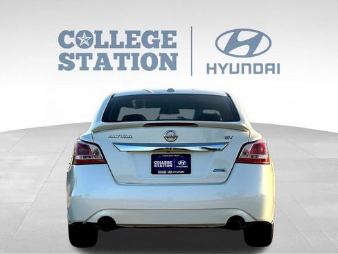 Used 2013 Nissan Altima 2.5 SV FWD image 9