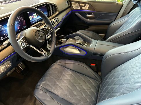 New 2026 Mercedes-Benz Maybach GLS 600 4MATIC image 10