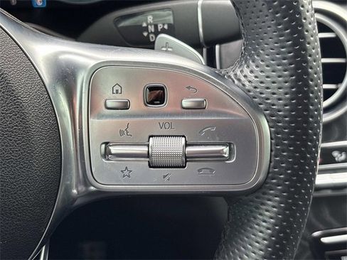 Used 2020 Mercedes-Benz GLC 300 GLC 300 image 31