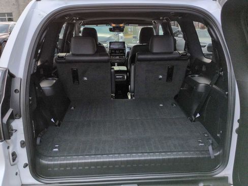 Used 2023 Lexus GX 460 Luxury w/ Sport Design Package image 36