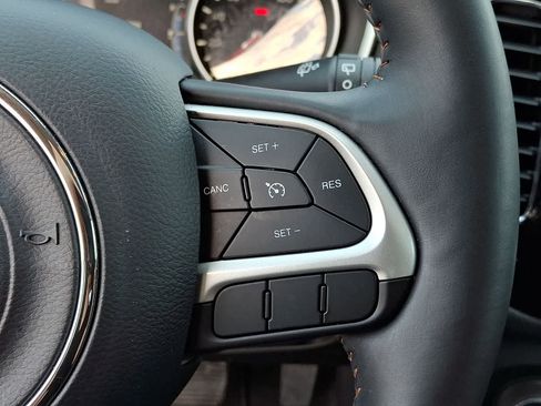 Used 2019 Jeep Compass Limited AWD/4WD image 24