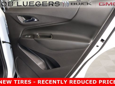 Used 2019 Chevrolet Equinox LT image 16