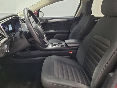 Used 2019 Ford Fusion SE AWD/4WD image 17